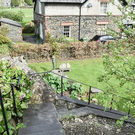 Stable Windermere